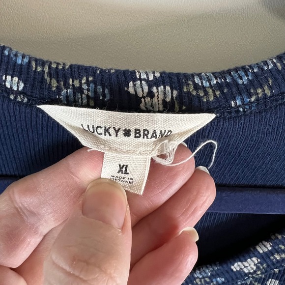 Lucky Brand Women's Floral Print Long Sleeve Henley Shirt Top women's size XL - Picture 4 of 7